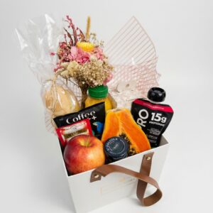 Cesta de Café da Manhã Clássica – Saudável e Leve em Florianópolis