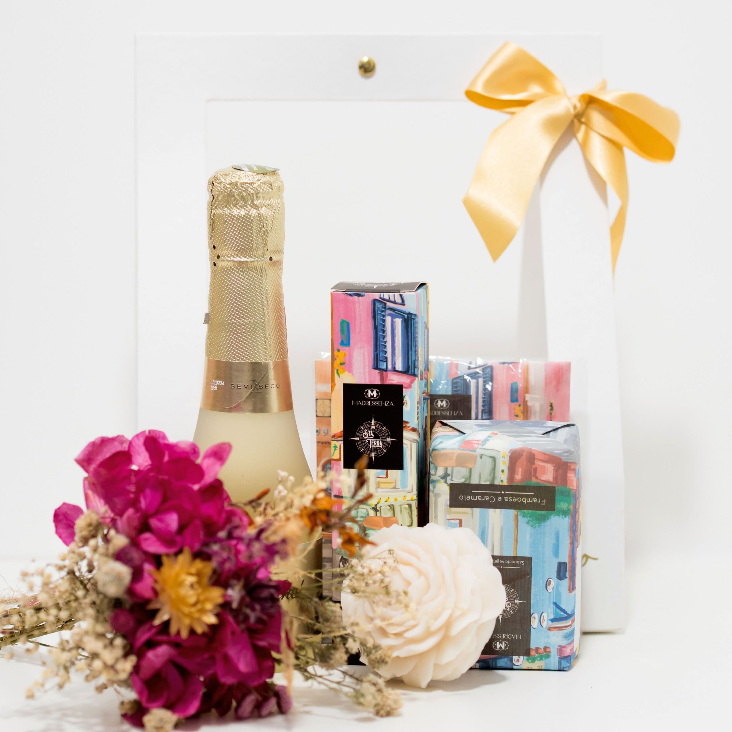 Cesta de Aniversário Especial – Versão Feminina - Imagem 2